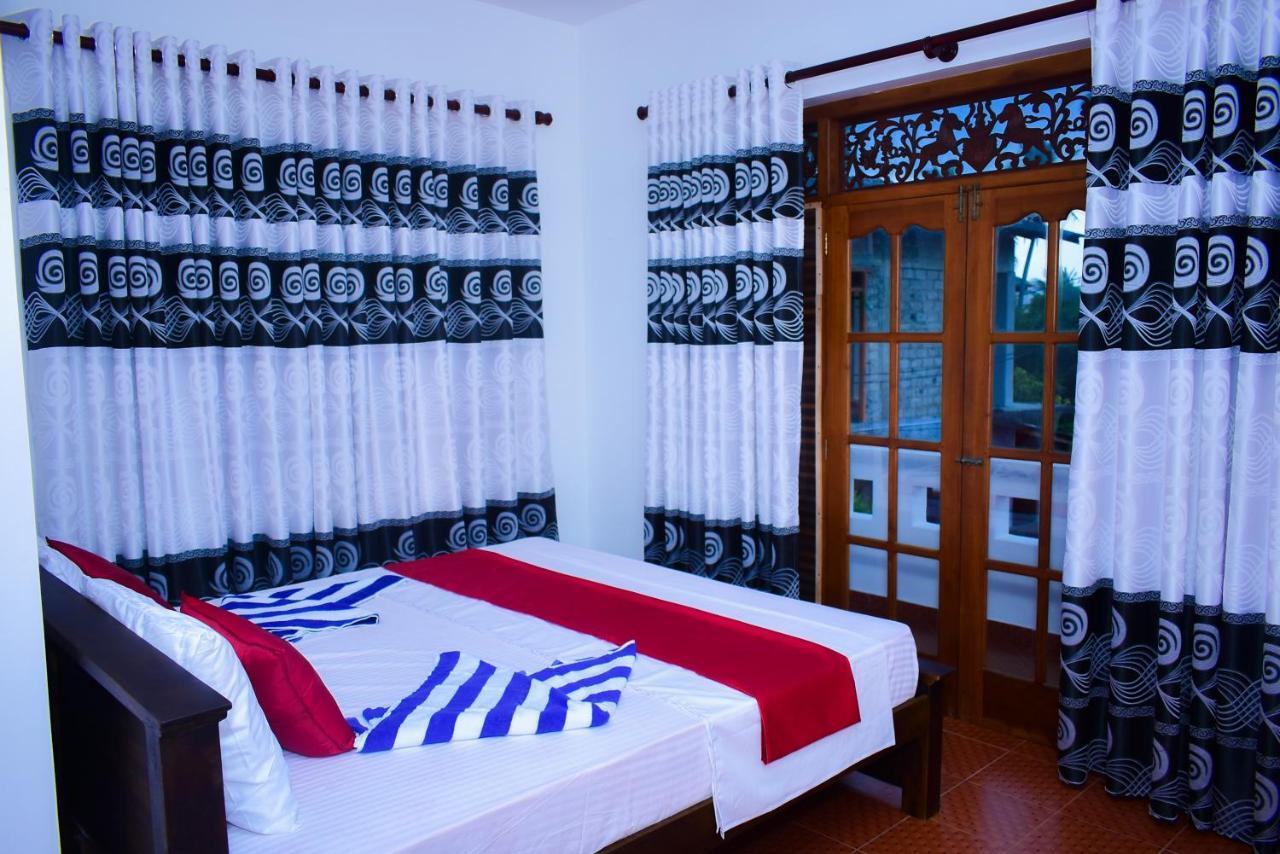 Felicia Villa Hikkaduwa Exterior photo